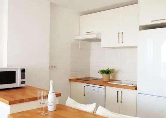 Pool&beach View, 2 People, Wifi, Free Parking